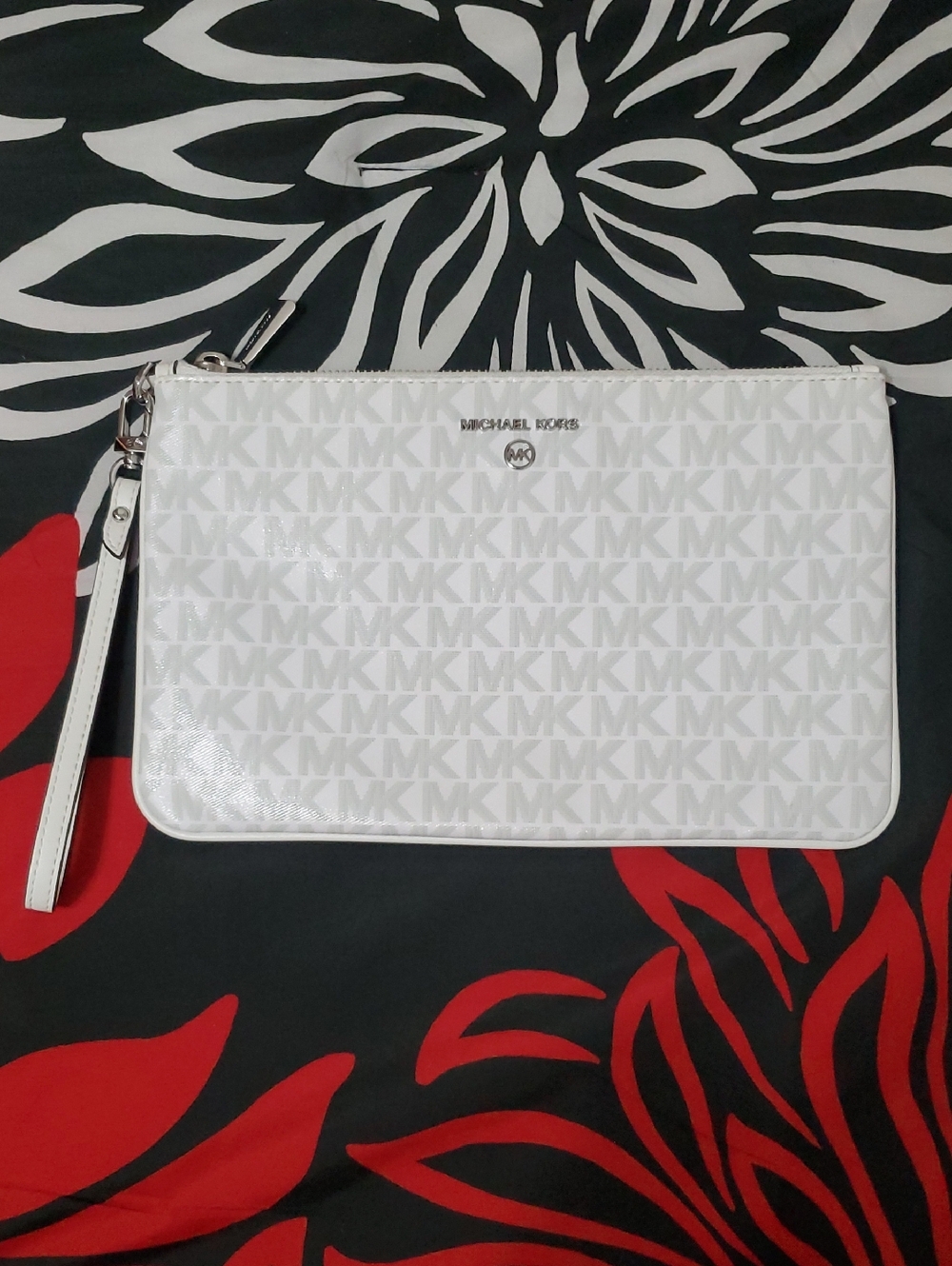 Michael Kors White and Silver MK Logo Wallet Wristlet